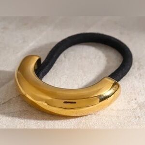 NWT Elegant Glossy Arch Pony Cuff Hair Accessory 18k Gold Plated